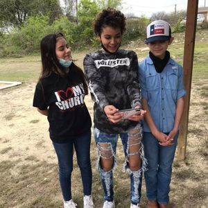 Meet your Posher, Kelly